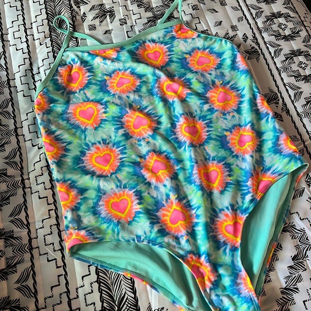Wondernation Hearts and Tie Dye Onepiece Bathing Suit Size XXL